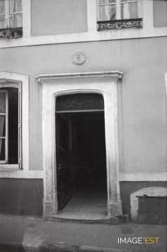 Porte d'entrée 8, rue Gisors (Metz)